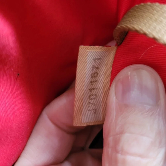 Dooney & Bourke shoulder bag - Picture 9 of 10